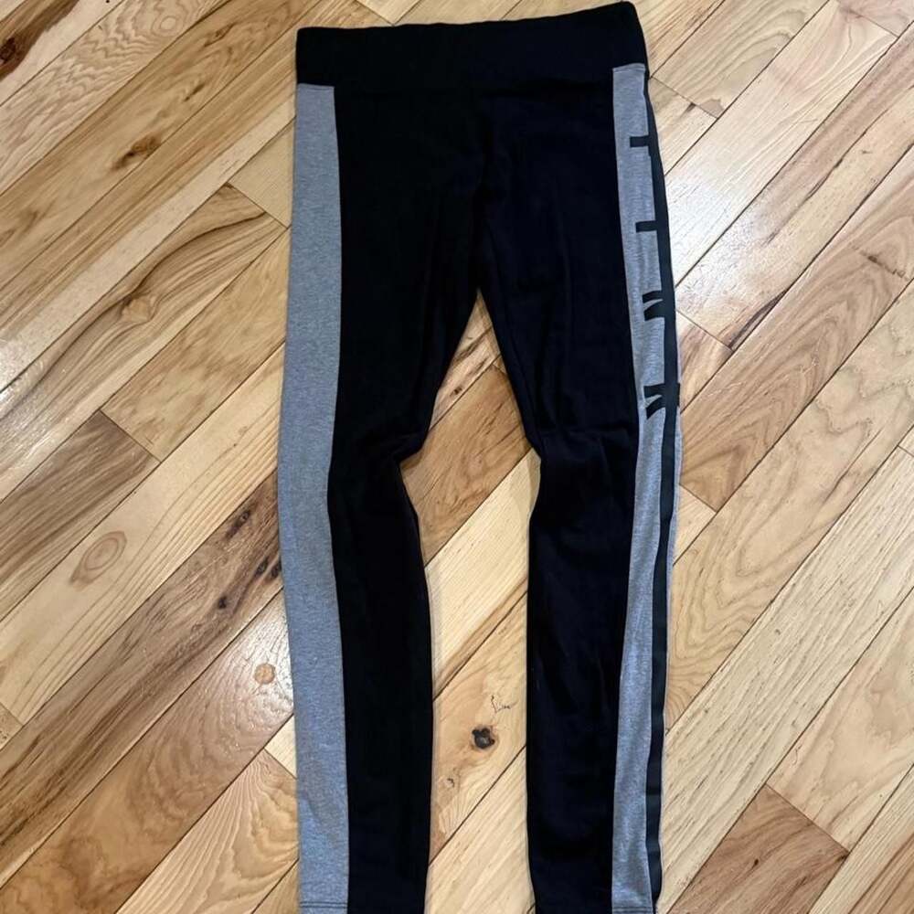 Victoria's Secret PINK Yoga Leggings Black and Grey Size S